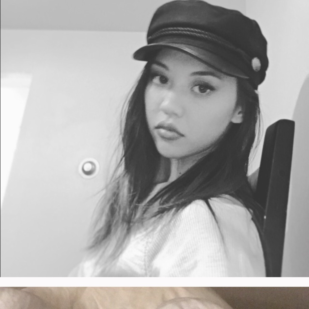ISO H&M newsboy cap